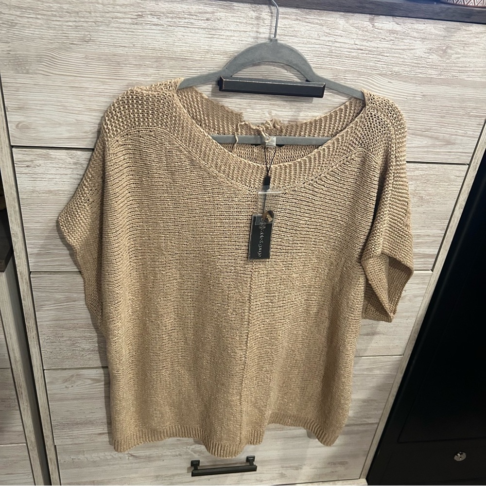 NWT Cable & Gauge Cream Crew Neck
Sweater Lightweight Knit 3X